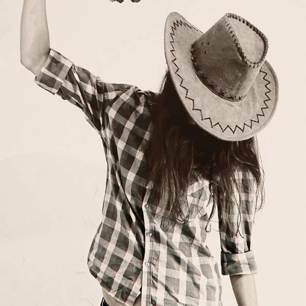 Una chica cowgirl