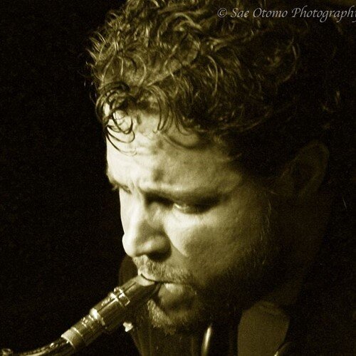 Sax player  #SinBandera #UnaUltimavezTour #GloriaTrevi