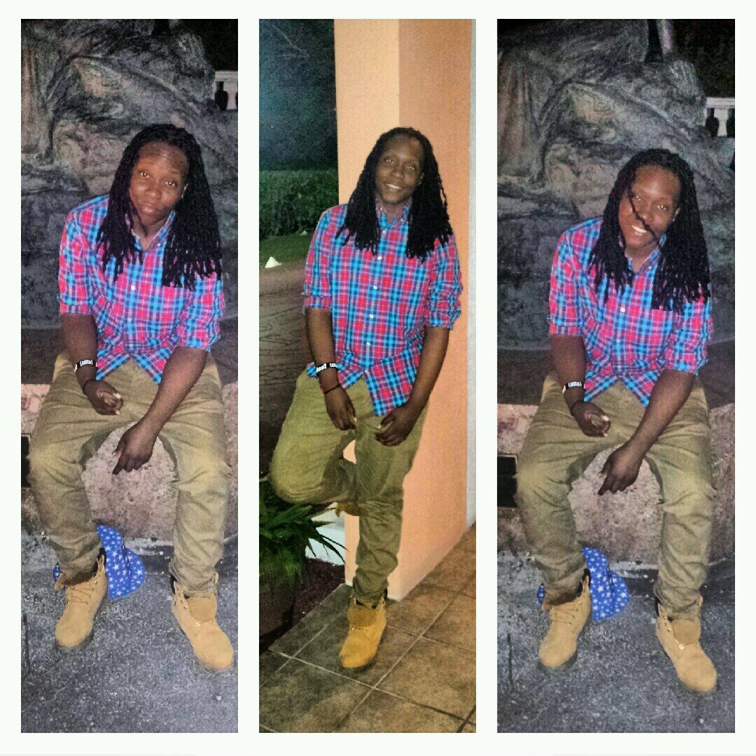 Curly__Locks's profile picture. 24 | Humble | The meek shall inherit the earth