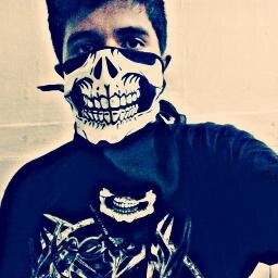 Mesmo longe, ainda é quem eu mais confio e sinto sua falta de um modo inexplicável. Te amo irmão unicórnio./ @mefume_