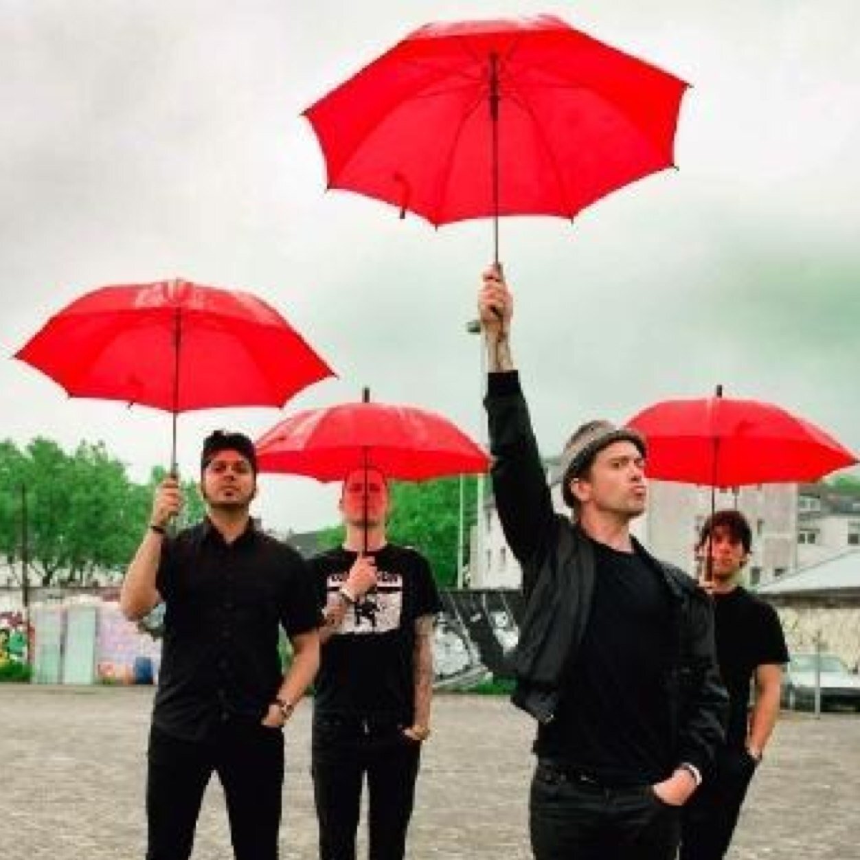 Dedicated to promoting, supporting & loving @billytalentband! Bringing #BillyTalent fans together in one place! #bt1turns10 #BTFam #BTfanbook2