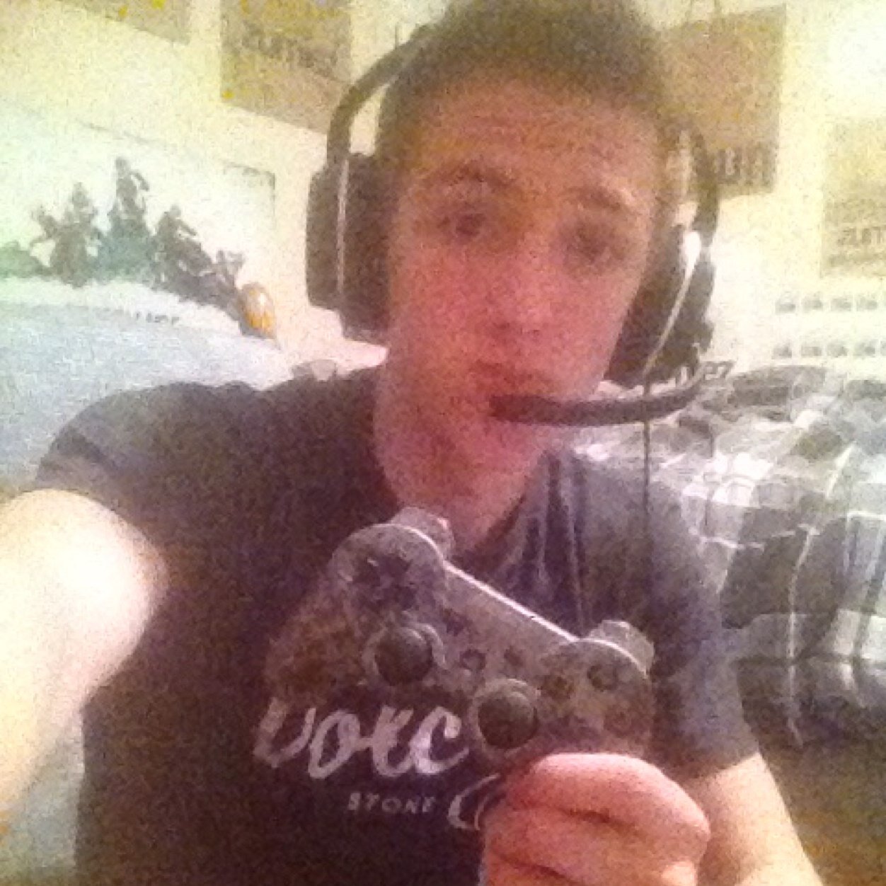 Competitive CoD player on Call of Duty Ghosts. Leader of @GamingWarped. I swag pretty hard and I do it ferda boys.