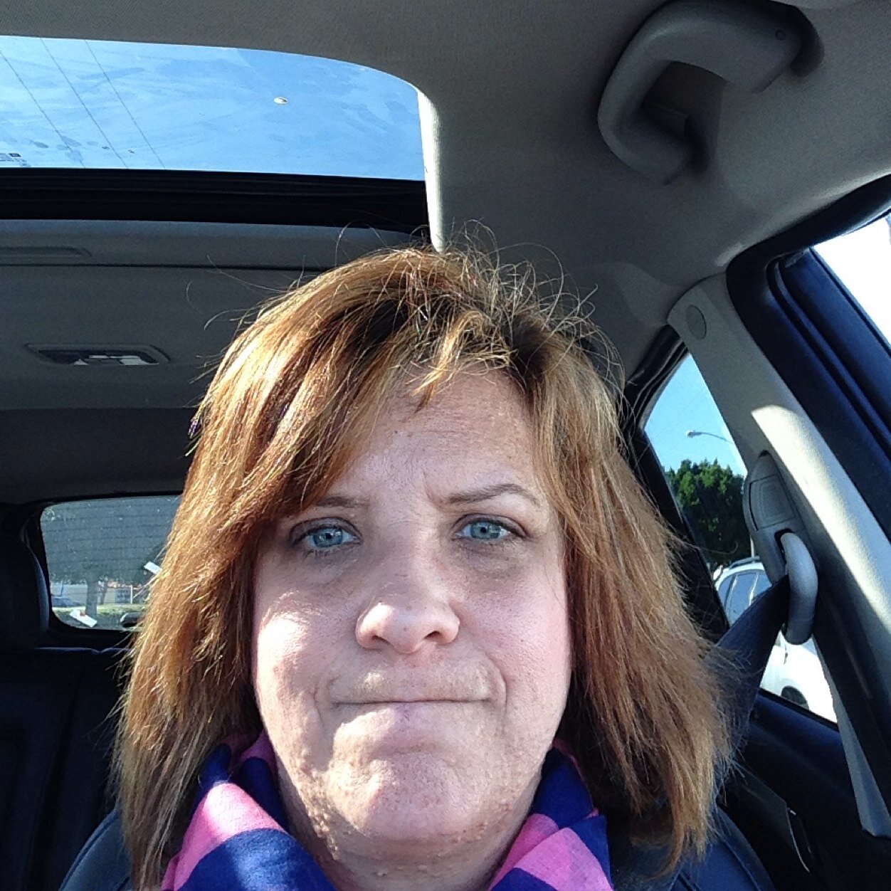 loie40's profile picture. 