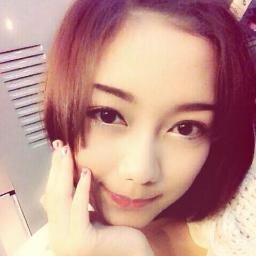 I was a parody of Viviyona Apriani. and always support @officialJKN48 and @yona_jkt48