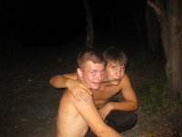 Я разгадал тайну юбок в пол. Девушки просто окончательно обленились брить ноги