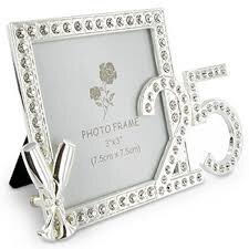MaddeningLook's profile picture. http://t.co/ylFI8GDtaD - Your source for the best anniversary gifts for your parents!