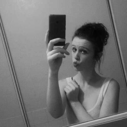 chloex_14's profile picture. 