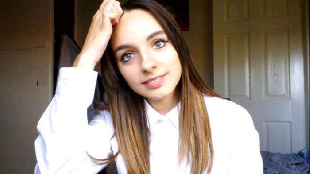 iStalkGummyBear's profile picture. Why, hello there :D