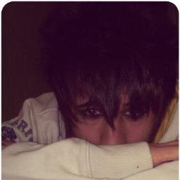 Benim bunlar    @qXwedatXp:http://t.co/iiBXeM1iHc