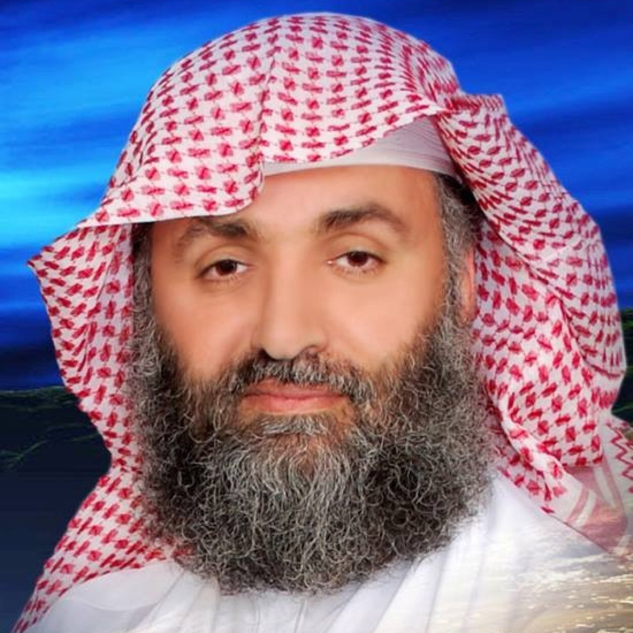 مهتم بتطوير الذات ومبدع في تصميم الإعلانات والتسويق وأحب السفر