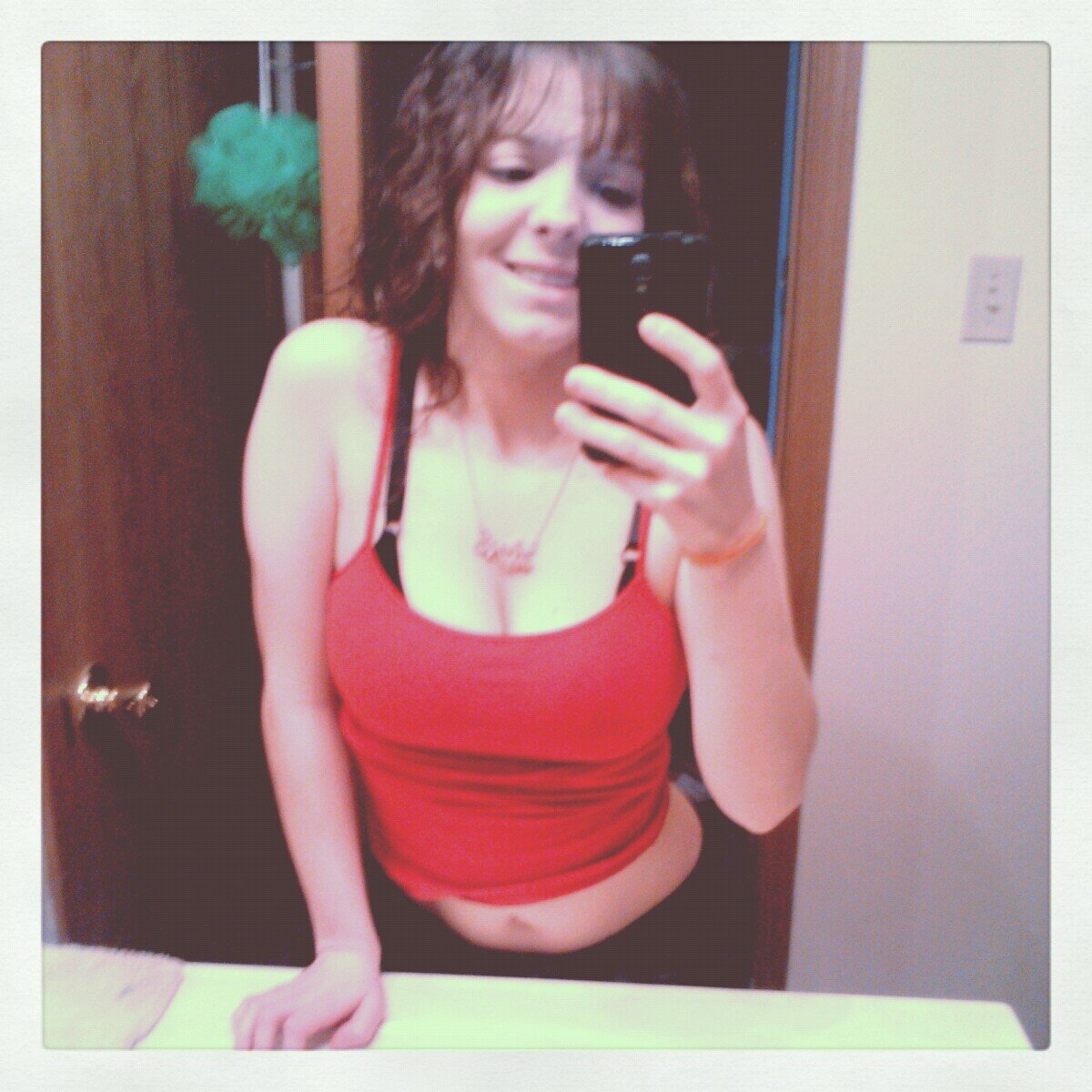 [Im a mother of 2 kids] ™ schooling and working, tryin to make it in this fuckd up world!