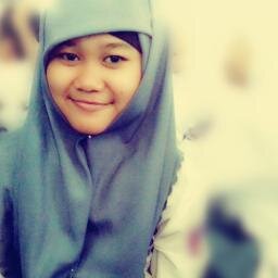 SherLy Estri PraditaSari :D | 25''04''96 | XI MultiMedia 4