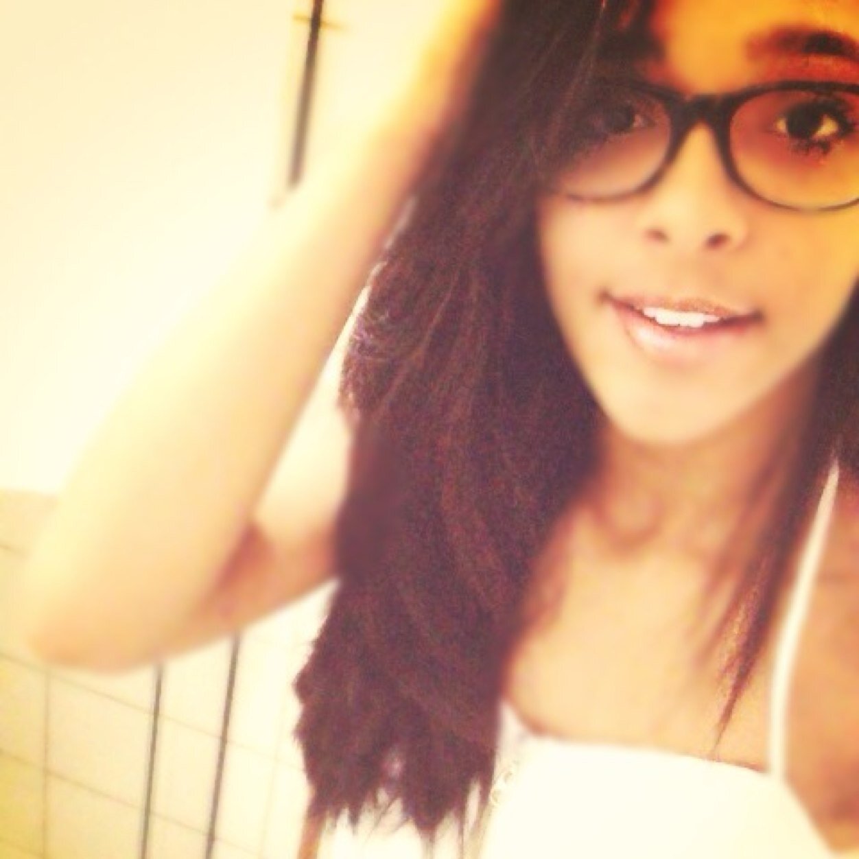 JheMalik's profile picture. Tem pessoas qe te machucam e outras qe curam as feridas !