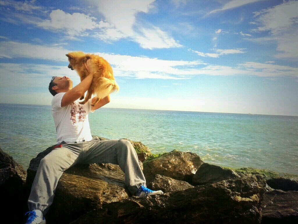 DAVIIIDSERRANO's profile picture. Funcionario Español, luchador de mis objetivos, amante del deporte, la producción musical, el baile, los animales  y siempre con nuevos proyectos...