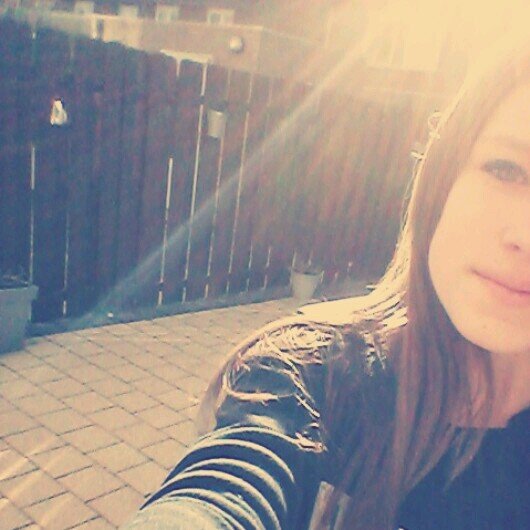 Girl - 13 years - ♥ sonny - Sjattie , houvanjou ! Ik laat je never nooit valle Muchloveforyou kiss'Tara -
