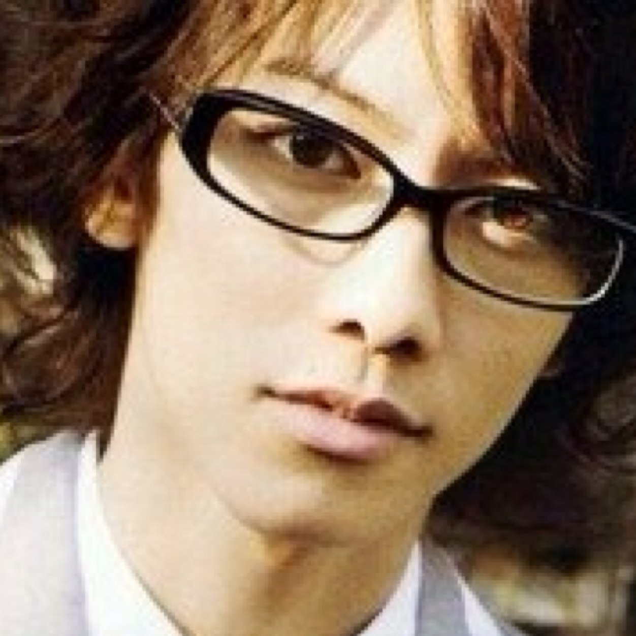 #相互フォロー/モデル キャス skypeID：yuu888822 ←スカ申請気軽にして^ ^ 顔出し配信してます(*｀･ω･)ゞフォロバ希望❤http://t.co/2nnwCjjLNO コミュ4300人 読モ/CAS/恋愛心理学/フォロバない人は自動で外れます。follow me!何かあればＤＭください！