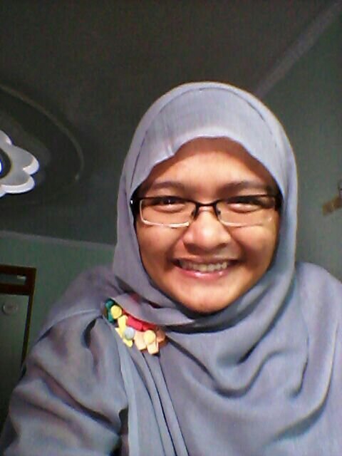 Mulai mengaktifkan kembali kehidupan twitter yang pernah deactivated (@hikkuuu) : Beginner Chemist UNJ :  Junior Surveyor : Newbee :3