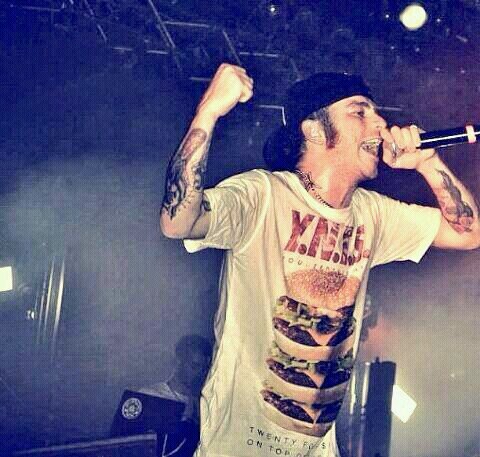18 || fuoco || Rita è mia ew. 080414 || EW || Demi || Mad || Barbs || Zayn || Josh