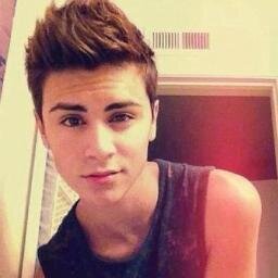 nicspots's profile picture. directioner and belieber