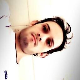 Fazendo milagres no trabalho e o impossível nas horas vagas... Se me quiser saber mais chega mais que te conto xD ;)
#FollowBack @ClubeFollowBack