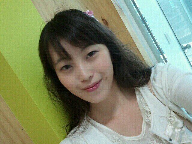 pomme52's profile picture. 