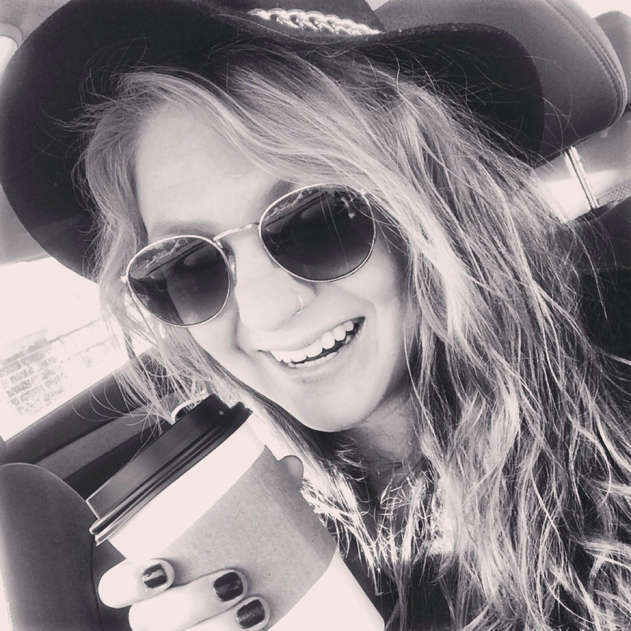 Stephanie_Lein's profile picture. ~all you need is good friends and good beer~