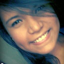 Estudiante de Comunicación social, Universidad Arturo Michelena, Amiga, hermana, detallista, impaciente, extrovertida, y enamorada  de la vida♥