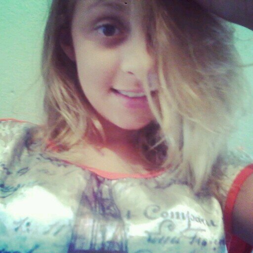 here to growing up :::::' avril szszs