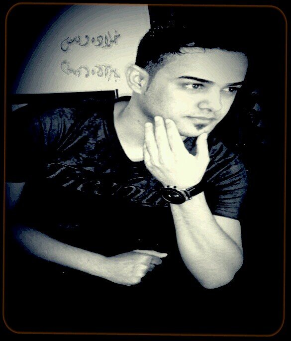 ‏آبًکْتٌـنِيِ غُيِرتٌـيِ عٌلَيِکْ سِـرآ، فُـهّـلَ آذِنِبًتٌـ حًيِنِ عٌشُـقُتٌـکْ حًدٍ آلَآلَمً