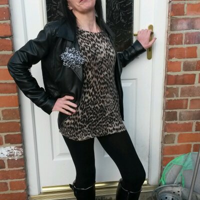 Profile Picture of Mary Bray (@CrystalMary198) on Twitter