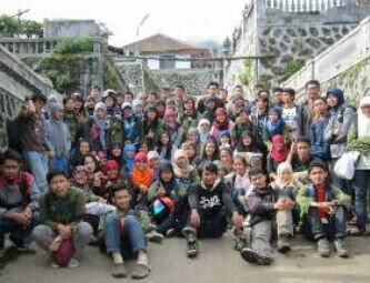 Satu visi, maju, dan terus melangkah. We are Environmental Engineering UNDIP 2011. Kompak Komit Jaya!!!