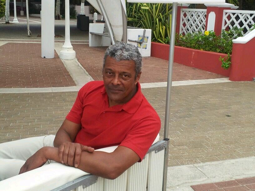 Actor - Director - for film and theatre - Camjo.
Surinam roots  - Curacao - corporate movies - media productions - professional voice