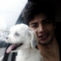 Não sou perfeito, nem dono dα verdαde.
Mais, sou dono de mim, dono dαs minhαs vontαdes.
Não importα o que eu digo,
Você irá vαlorizαr pelo que vê,