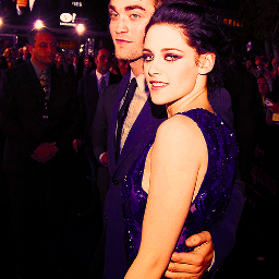 NO ME SIGAS, SIGUE MEJOR A @Life_Twihard SI ERES UN GRAN FAN DE CREPÚSCULO. TE GUSTARAN SU TWEETS! DA FBACK SI LO PIDES.