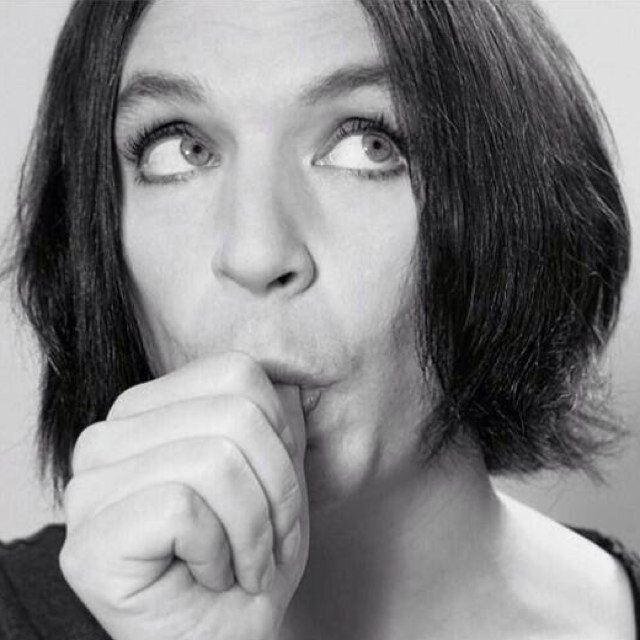 BMpictbot_JP's profile picture. PLACEBOのブライアン・モルコ画像をひたすら流すbotです。This bot just tweets the pictures of Brian Molko from PLACEBO.