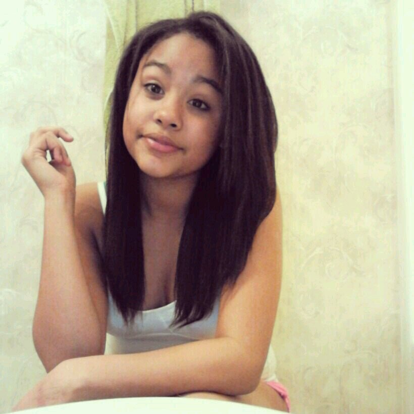 hey!♡ follow me on instagram @_icanmakecocaine & add me on oovoo 35LOVEBUG♡♡♡♡♡♡