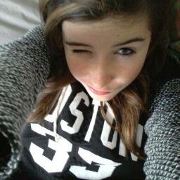 _Claclou's profile picture. Naturellement Italienne❤ @SmnthaLfrg  -LaSeulε♡