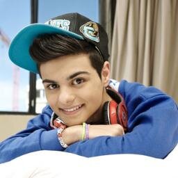a mi me gustaria conocer a abrham mateo porque es mi idolo te amo abrham ♥