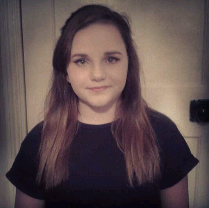 i love art, music and my family and friends!♥★