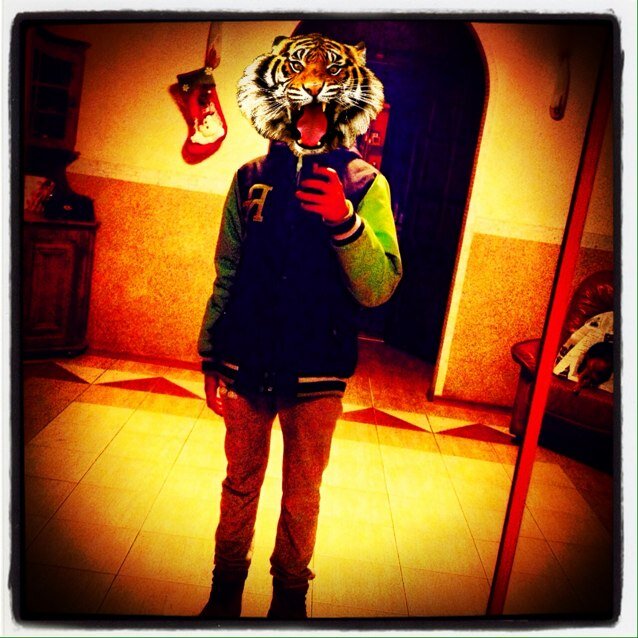 Hello✌️Follow me^_^