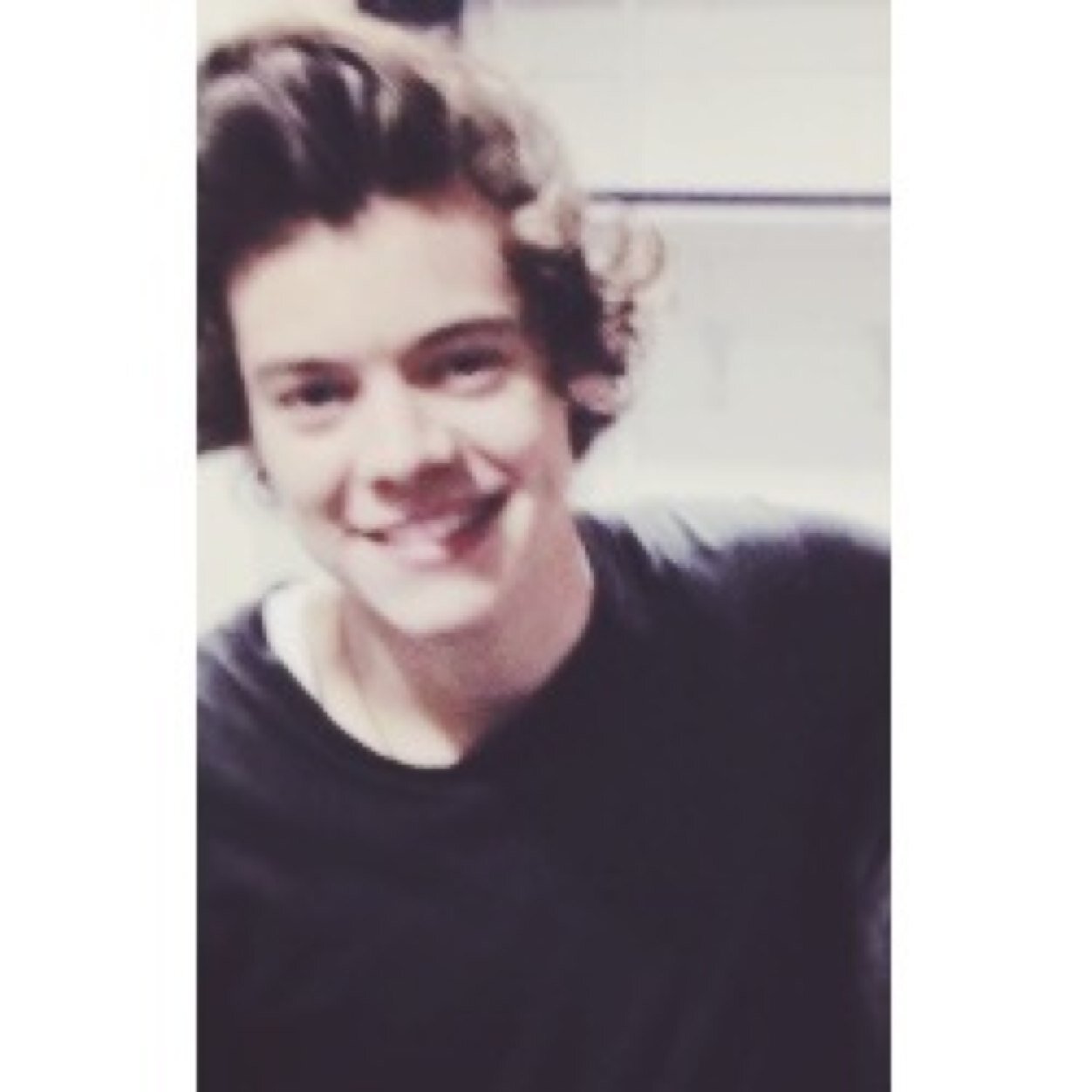 I GAVE YOU A FREE FOLLOW CAN YOU PLEASE FOLLOW @pxnkashh . x