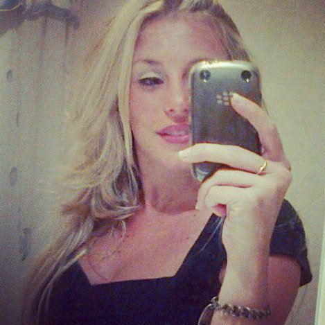 caritoborgnia's profile picture. 