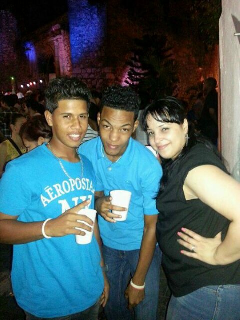 CristhianCede19's profile picture. Hay Que Sembrar Trabajo para Cosechar Logros.                  Por Eso Estoy Ahorrando sacrificio para Comprar El Exito.. ♥