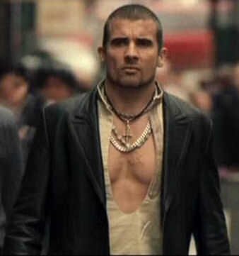 A reckless and angry experiment. Vampire, Daywalker, Necromancer, Immortal. A god amongst humans. Married to @VivaciousIngrid Father to @SaphireDracula