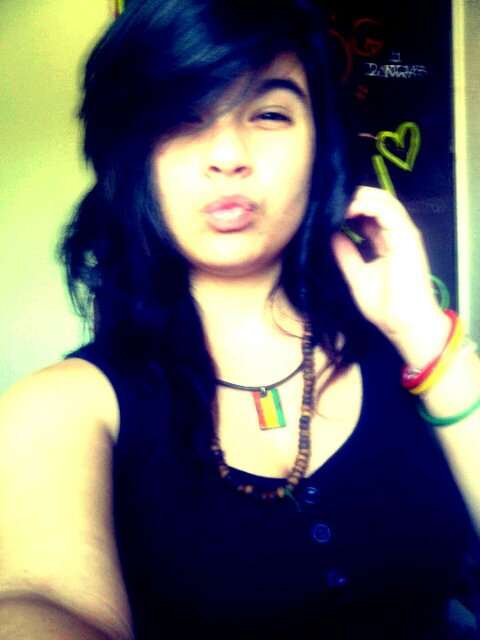 Free spirited Marijuana Enthusiast. Total  Music Lover. Talkative AF #weirdo #shorty #humble #PSYked #teamfollowback