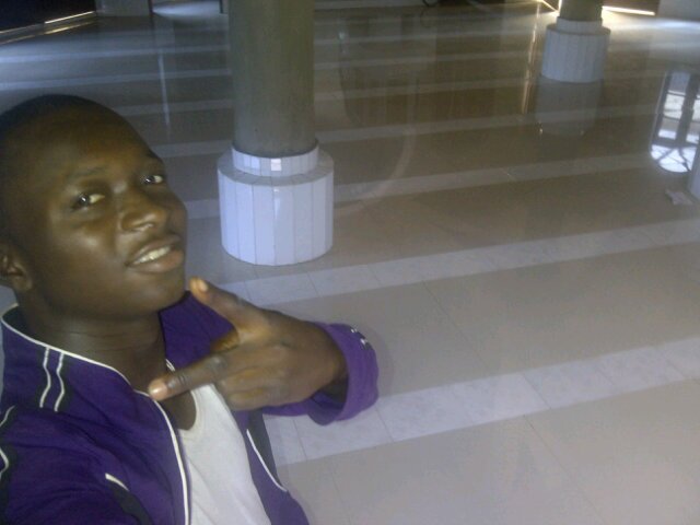 im kul guy gentle ,handsome ,nd easy going wana want to chat to celebrity across the globe