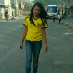 yo soy una persona muy recochera en la que se puede confiar aunque al principio que conosco a una persona soy muy timida despues me sabran conocer :)