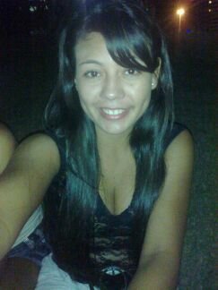 tenho um sorriso bobo parecido com soluço :$