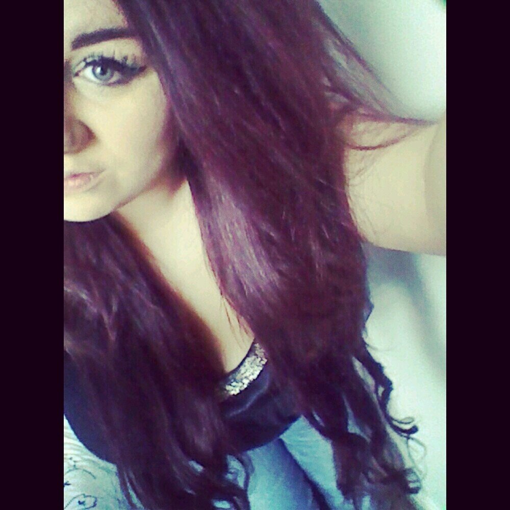 16, Wigan, instagram: leannelloyd96 I enjoy A Day to Remember, that will be all