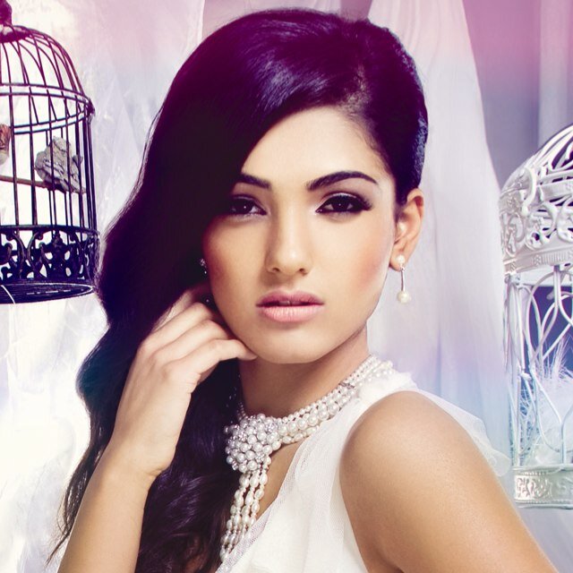 SR Bridal specialise in Bridal Makeup, Hair & Henna. 01273 767204